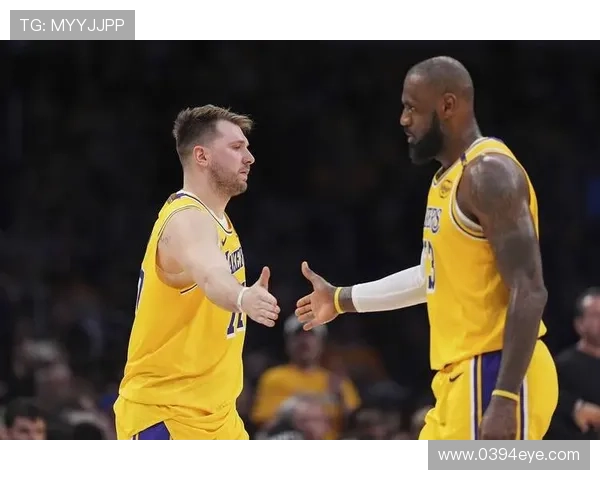 詹姆斯复出砍11+12引逆转湖人逆转爵士东契奇37+10爆发力